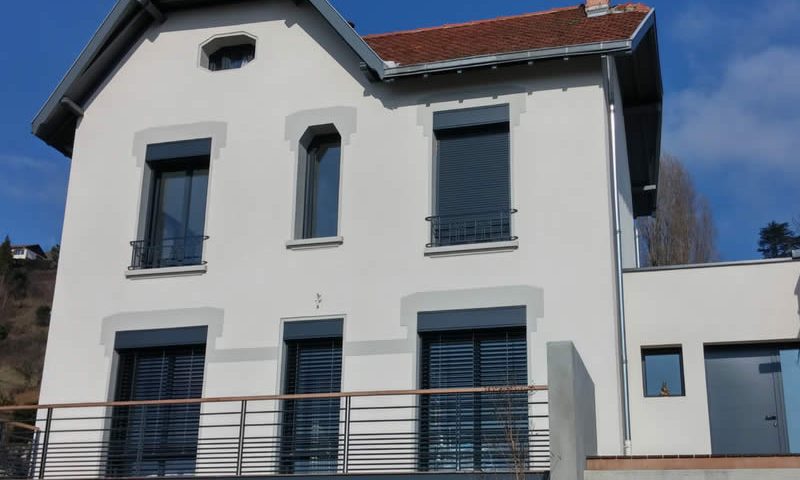 Volet gris brise soleil Arnaud et Blanc