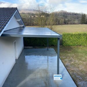Carport Heolian chez un client particulier par Arnaud et Blanc